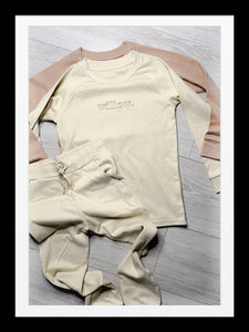 Dashed Lounge Set