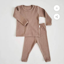Load image into Gallery viewer, Ladies ribbed lounge set.